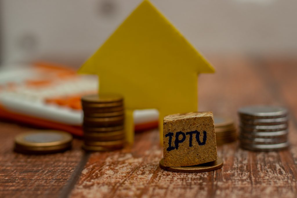 Qual localidade no Brasil está implementando o IPTU Zero e que pode se candidatar