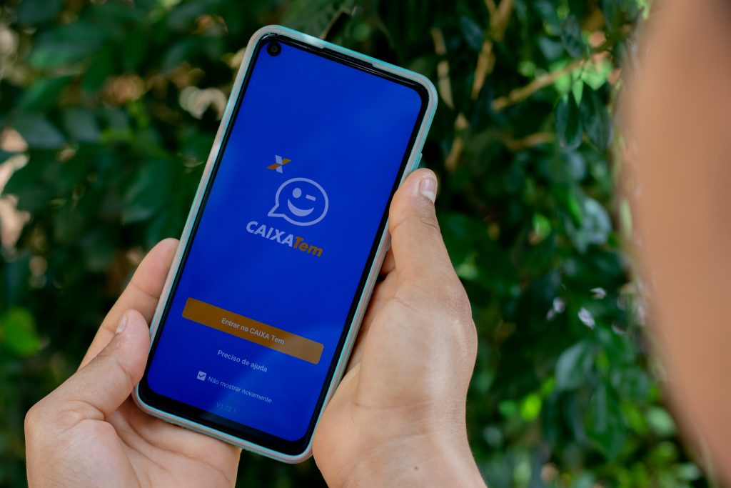 Entenda o que fazer no seu app Caixa Tem em caso de mensagem que tem deixado muitos usuários preocupados com a situação cadastral.