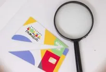 Descubra o que realmente está por trás dos cancelamentos do Bolsa Família que deixaram muitos brasileiros a ver navios recentemente.