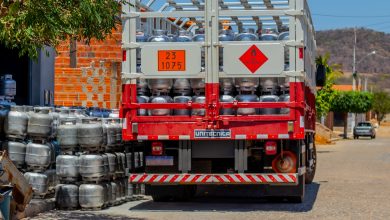 Entenda o que deve acontecer com o vale gás a partir de agora, com nova atitude anunciada pelo governo federal.