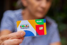 Justiça começa a investigar uma séries de irregularidades e fraudes do Bolsa Família em determinados muncípios brasileiros; entenda.