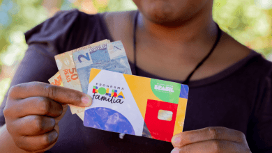 R$ 300 extra para mães do Bolsa Família - veja como solicitar