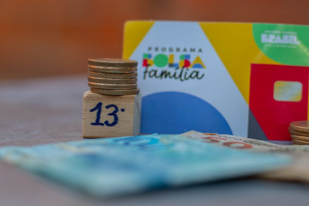 Como funciona e quem pode receber o 13º do Bolsa Família em agosto