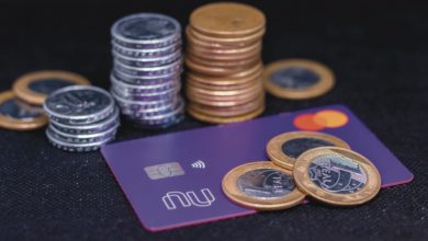 Nubank oferece campanha com prêmios de até R$ 1.000 para clientes que mantêm a conta ativa e dados atualizados.