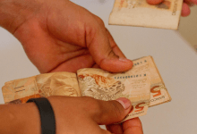 Quer ganhar + R$ 300 por mês Saiba como garantir o benefício extra do Bolsa Família