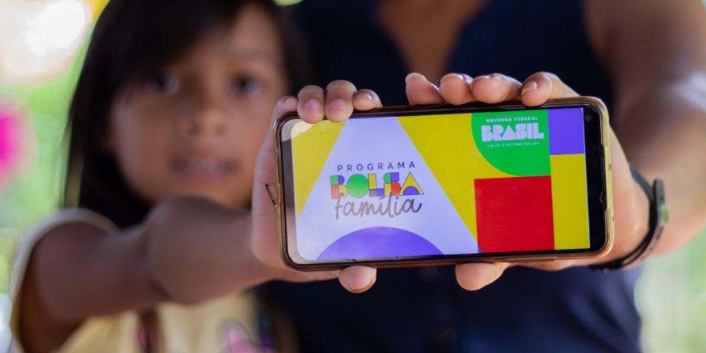 Atualização no App do Bolsa Família surpreende beneficiários - entenda