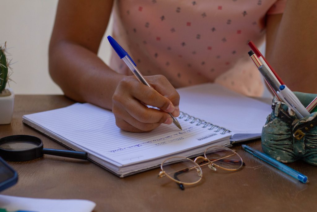 Bolsa Família abre portas para concursos públicos entenda o SISTAC que pode ajudar muitas pessoas cadastradas no programa social.