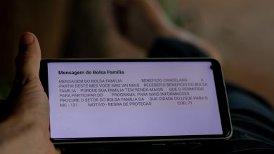 Proposta quer regulamentar uso do dinheiro recebido por meio do Bolsa Família na compra de determinados produtos pelos beneficiários.