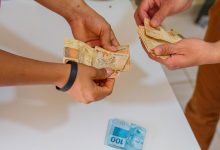 Brasileiros ainda podem recorrer ao CadÚnico para garantir adicionais em benefícios sociais e conseguir alívio financeiro no orçamento mensal.