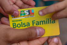 Seu filho faltou aula Descubra quanto tempo você fica sem o Bolsa Família