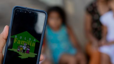 O Bolsa Família vai passar a exigir a biometria dos beneficiários em breve. Saiba mais.