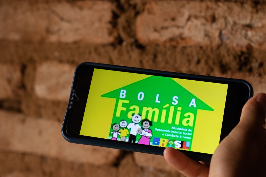 Se você recebe o Bolsa Família, se prepare para a redução em janeiro.