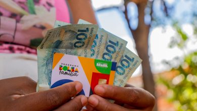 Se você vai receber o Bolsa Família, veja se tem a chance de conseguir antecipadamente.