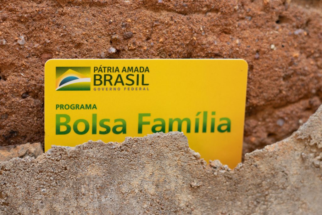 Bolsa Família. 