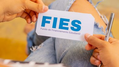 COm ajuda do Fies, milhares de estudantes podem finalmente se formar na universidade.