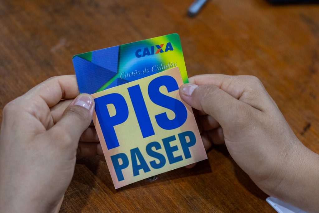 Cartão PIS. 