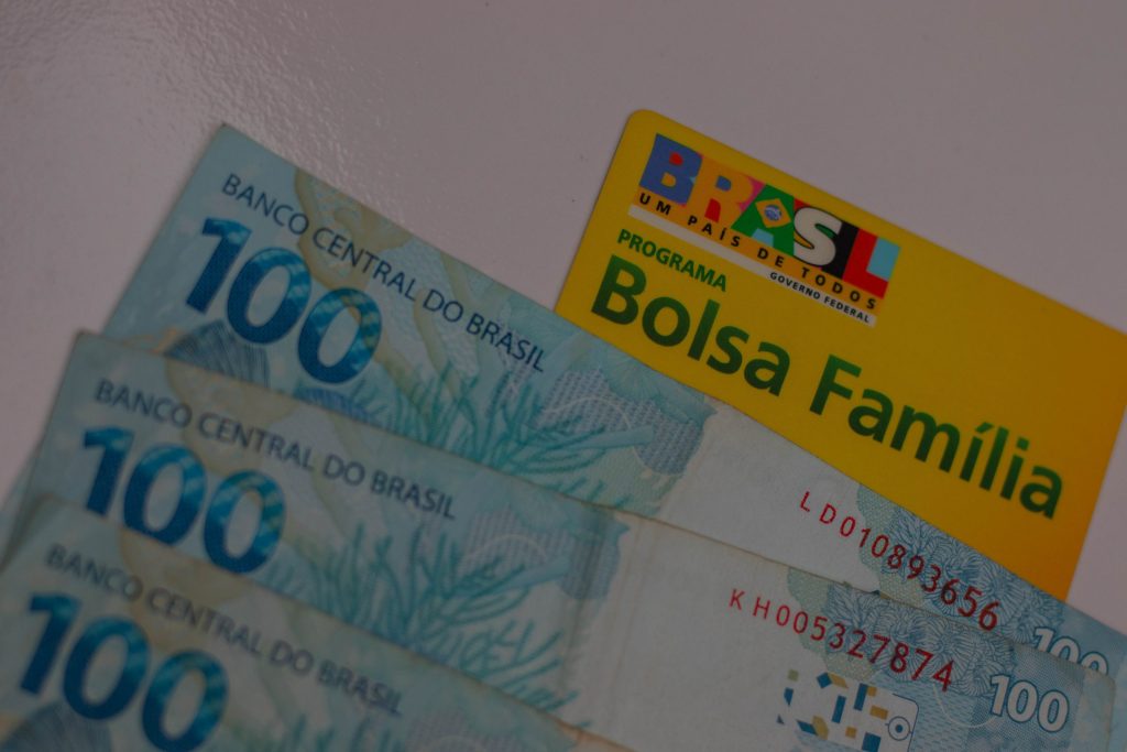 Bolsa Família. 