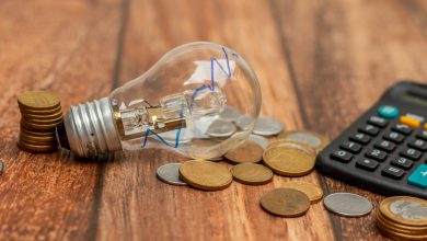 O reajuste na conta de luz vai começar, então é bom que os cidadãos preparem o bolso.