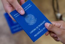 Os trabalhadores devem ficar sempre atentos às regras de trabalho.