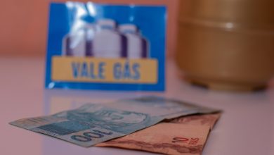 Quer saber qual o valor do Auxílio Gás? Veja como acontece o cálculo e quanto está sendo pago.
