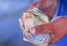 A devolução do Auxílio Emergencial deve ser feita por algumas pessoas. Confira a lista.