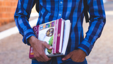 O Encceja 2025 já ganhou datas e em breve vai ser aplicado para alunos de todo o país.