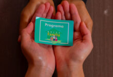 Se você recebeu uma mensagem de corte do Bolsa Família, desconfie da veracidade.