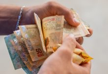 Para saber o que é auxílio-reclusão, é importante entender como o benefício funciona.