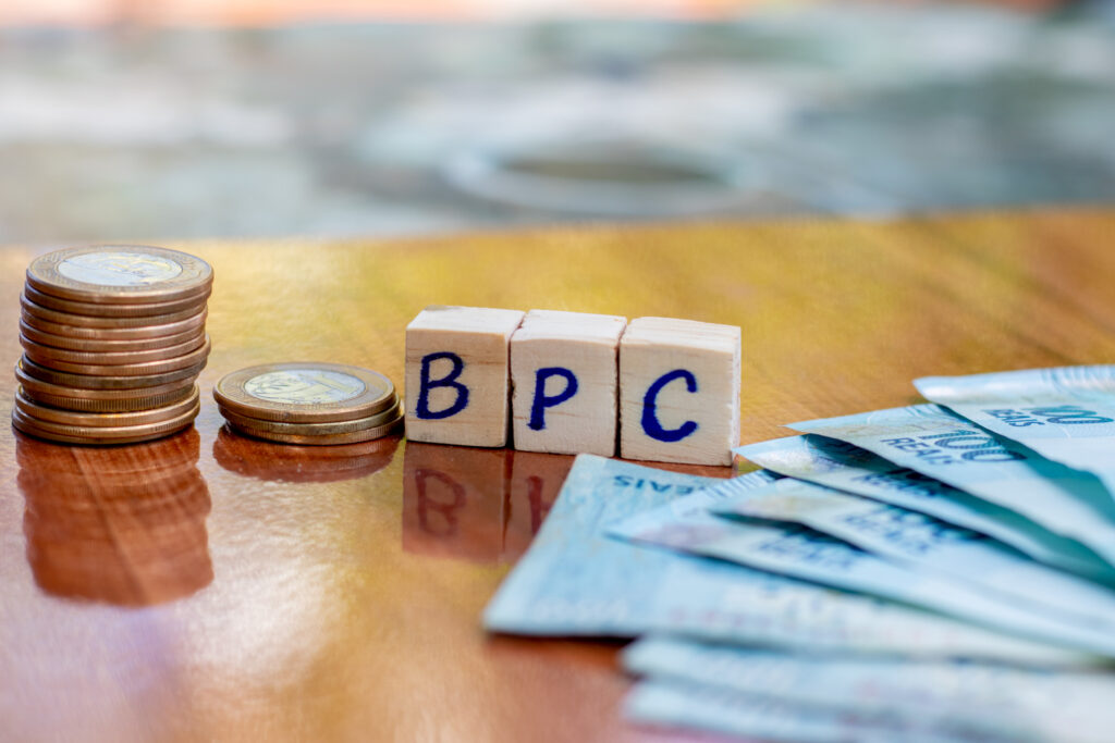Se você quer saber qual o valor do BPC, é bom entender como funciona o cálculo.