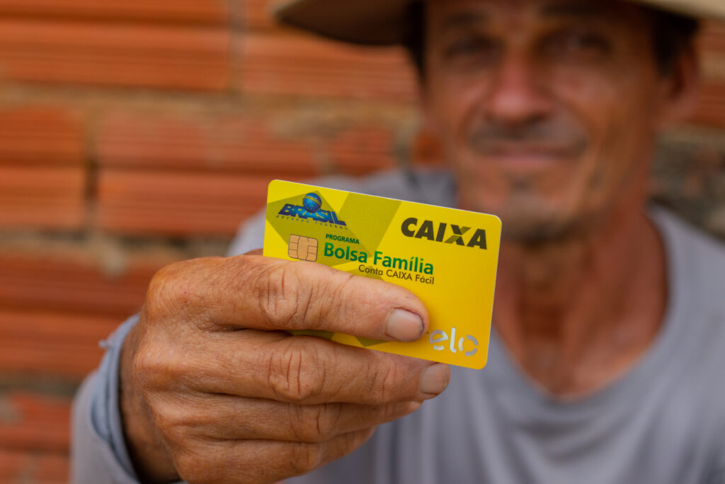 O extra do Bolsa Família que pagava a transição entre benefícios será interrompido.