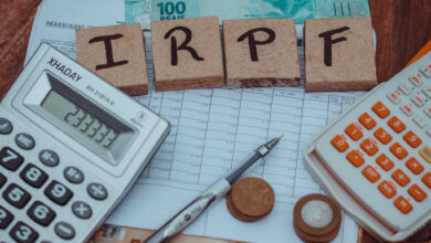 O reembolso da Receita Federal será pago em próximas parcelas para quem pode receber a restituição.