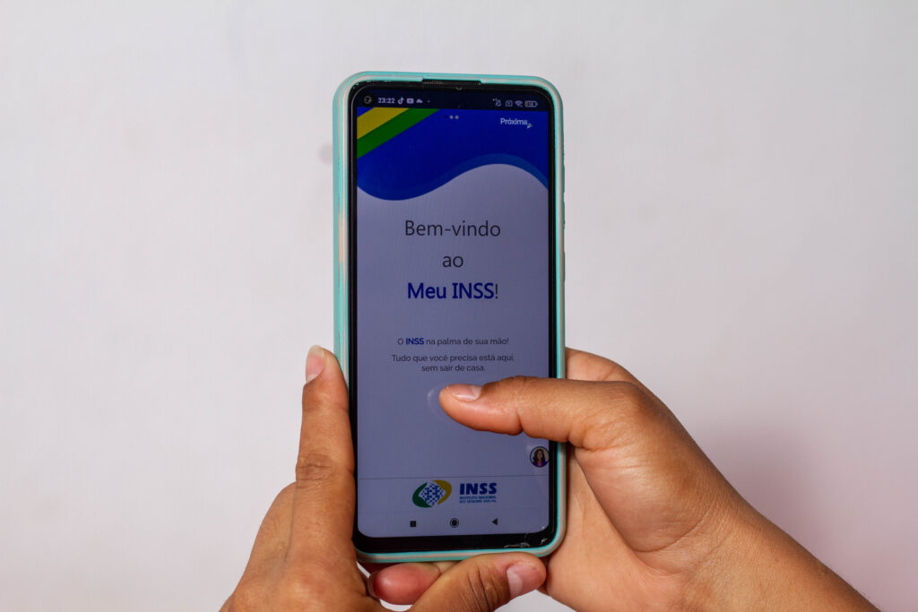 O reembolso do INSS deve ocorrer, mas apenas para quem foi lesado.