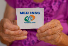 Se você receber mensagens de atendentes do INSS, desconfie dos golpes.