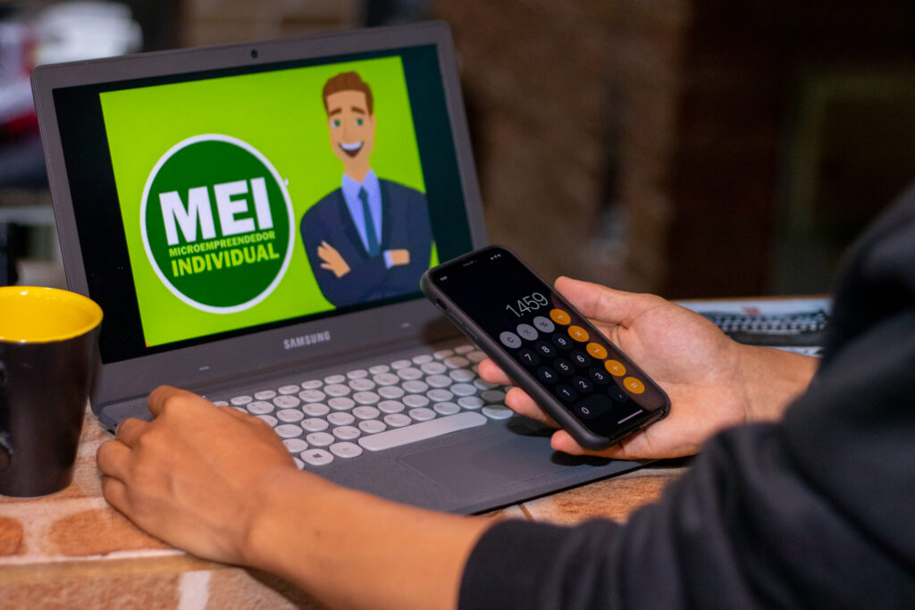 Se você é MEI e ainda não entregou a declaração anual, pare de perder tempo e comece a correr!