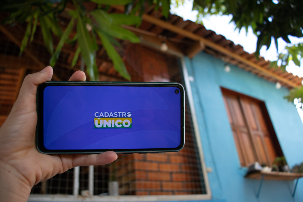 Precisando de dinheiro para mudar de vida? Contrate o microcrédito do CadÚnico hoje mesmo.