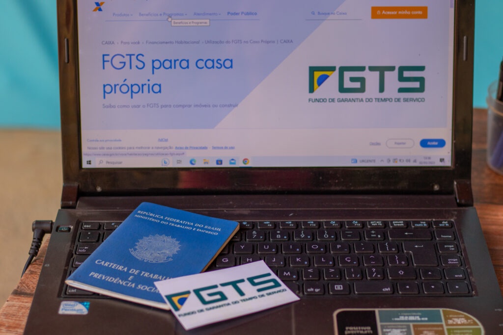 Quer saber quanto tempo o FGTS demora para cair depois de depositado? Entenda como funciona.