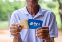 Se você é segurado, veja se vai receber o reembolso do INSS este mês.