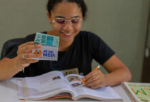 Os estudantes já podem sacar seus pagamentos do Pé-de-Meia.