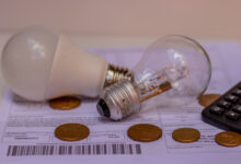 Milhares de famílias serão beneficiadas com a nova tarifa social de energia. Entenda o que muda.