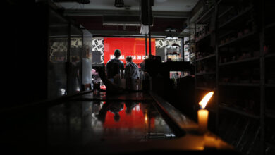 Um apagão deixou diversos estados sem luz e mobilizou a internet.