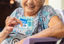 Se você é dona de casa, veja como contribuir com o INSS para se aposentar.