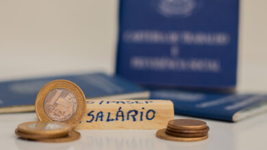 Se você é trabalhador, saiba como funciona o décimo terceiro.
