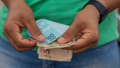 Se você é professor, veja como conseguir a bolsa do MEC.